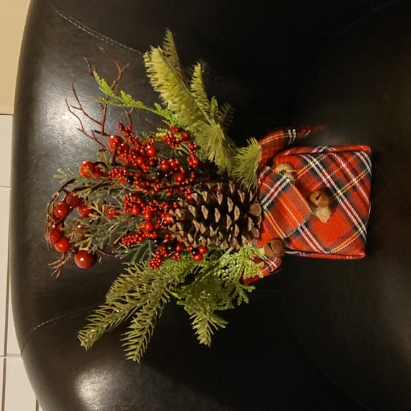 ❤HP❤️Beautiful Christmas Centerpeice/Accent❤ - Picture 1 of 8